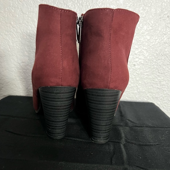 JustFab Red Ankle Booties with Suede Texture - Picture 4 of 6